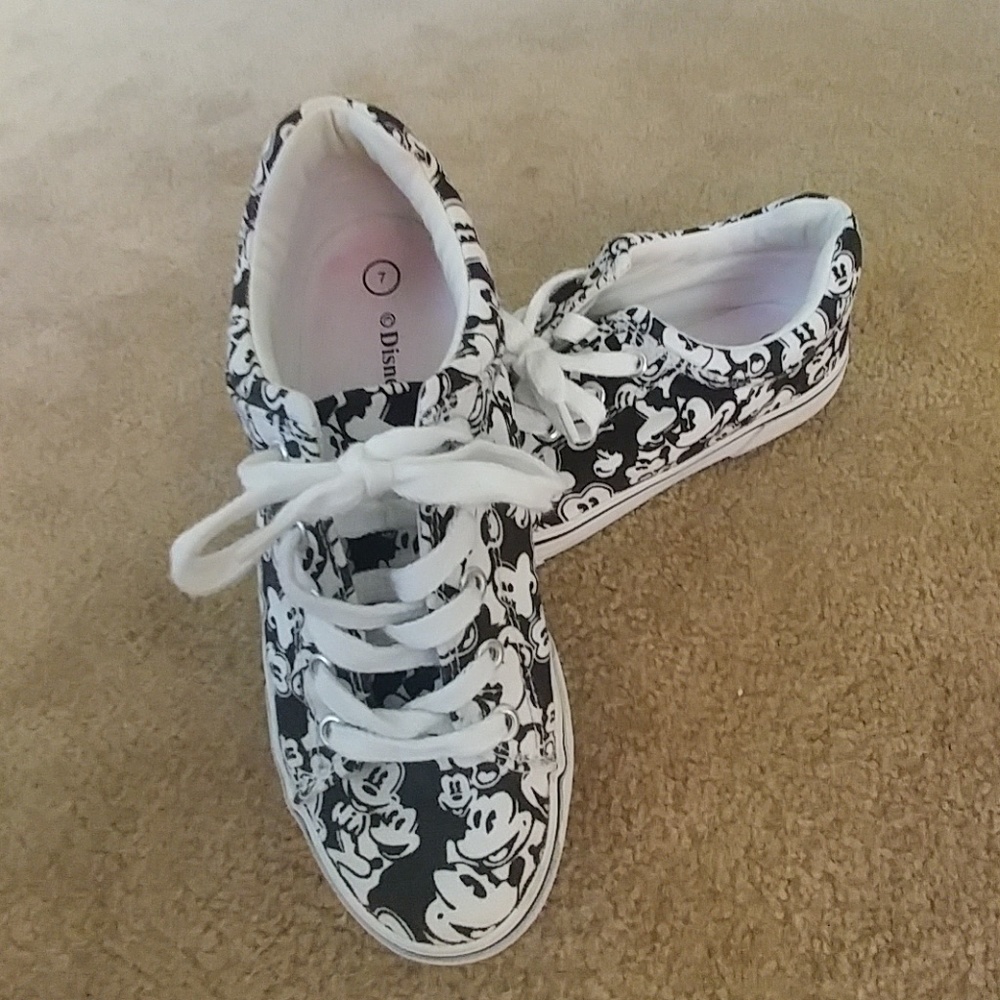 Disney sneakers size 7